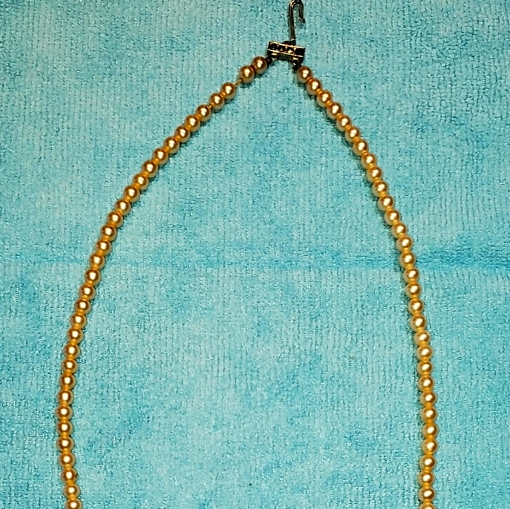 Necklace - Picture 2 of 3
